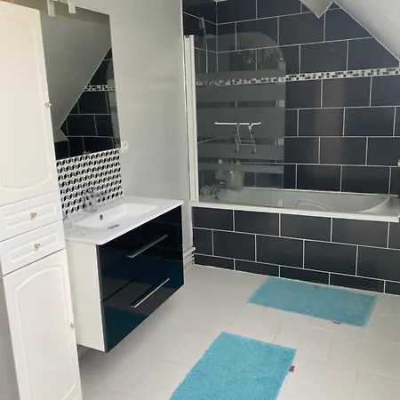 Maison Des Caucases Homestay